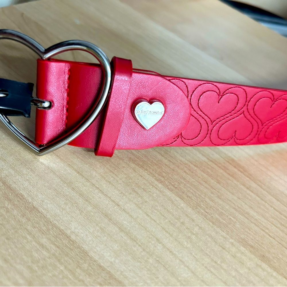 Betsey Johnson belt size Large